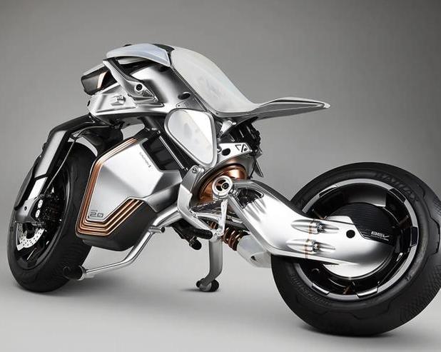 Yamaha представила новый самобалансирующийся электромотоцикл без руля