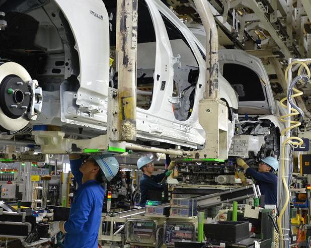 Заводы Toyota остановились из