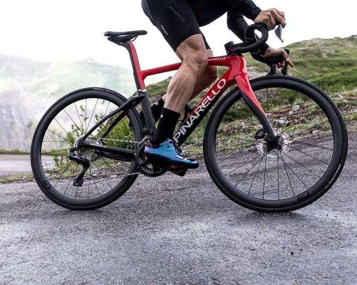 Велосипеды Pinarello на сумму 250 000 евро украдены из автосалона в Италии