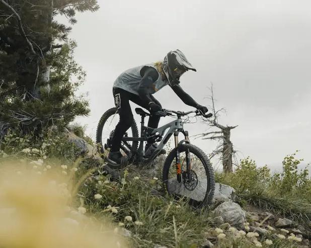 Производитель Ari выпустил велосипед La Sal Peak Comp