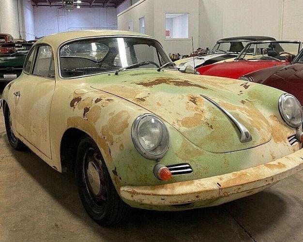 Ржавый Porsche продан на аукционе за 45.000$